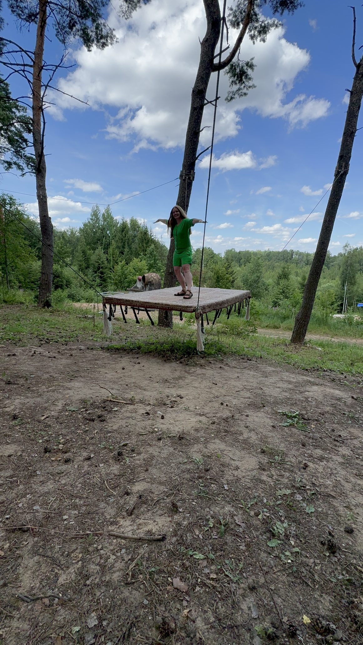 namelių medžiuose parkas Sudervėje