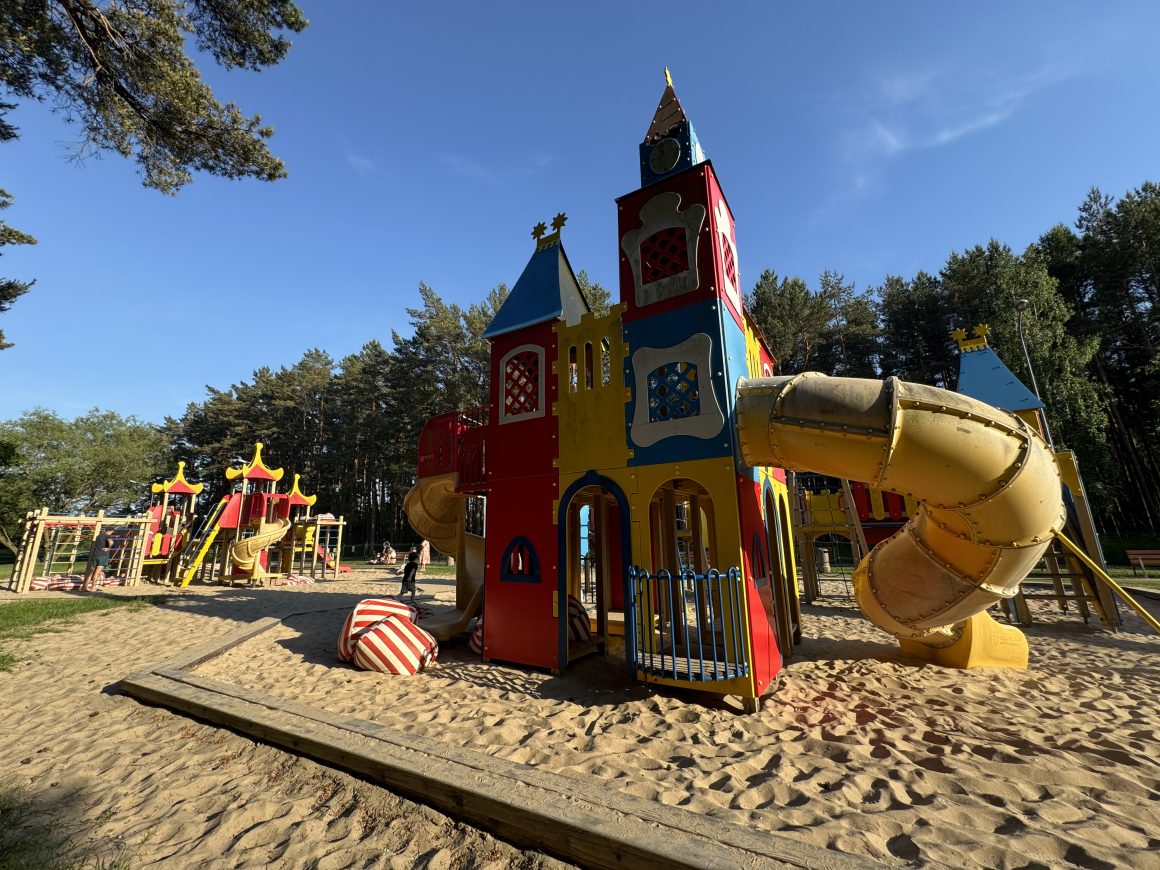 vaikų žaidimų aikštelė Palangoje